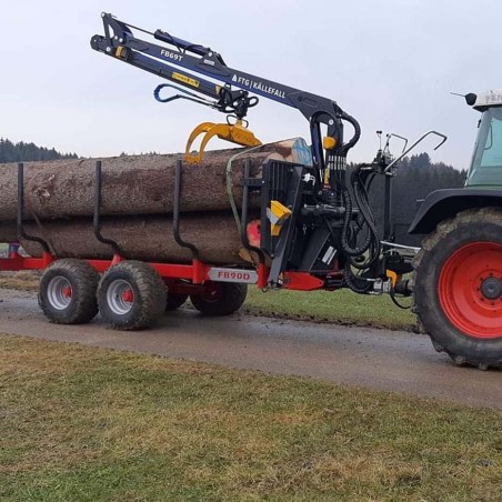 grue forestière pour remorque