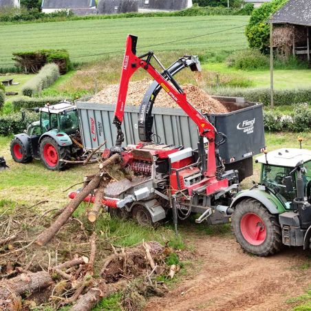 broyeur à plaquettes tracté