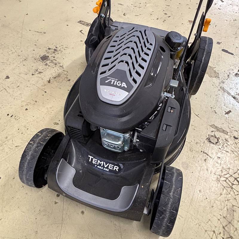 Tondeuse thermique tractée démarrage électrique