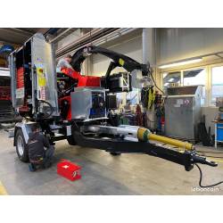 MUSMAX WT7 à un essieu sans grue - vue avant et transmission par prise de force.