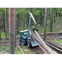 PFANZELT FELIX quatre roues en débardage de bois long